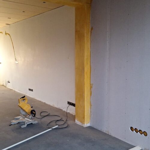 Aanbouw en renovatie binnen Renovatiewerkzaamheden Zuidland